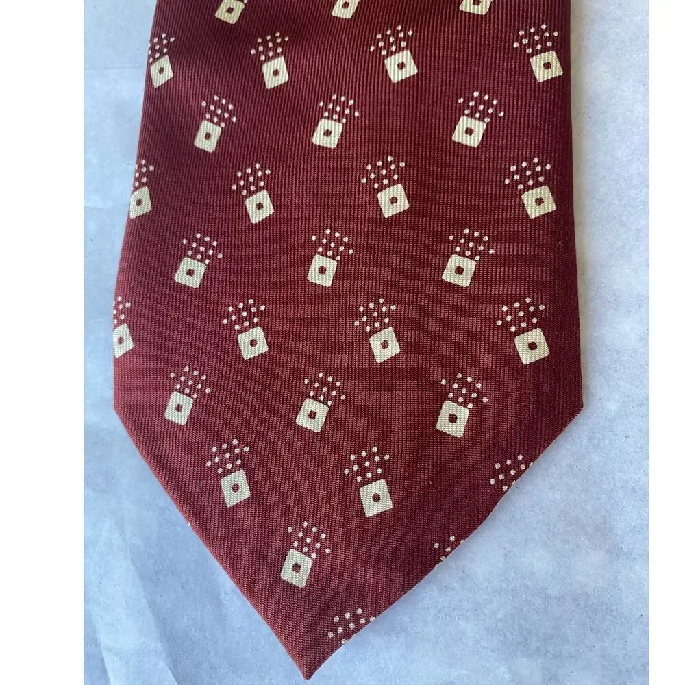 Yves Saint Laurent YSL Tie 100% Silk Made in Italy Neck Tie in Auburn 59